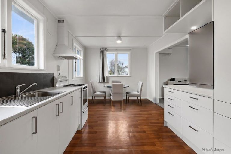 Photo of property in 1215 Norfolk Crescent, Mayfair, Hastings, 4122