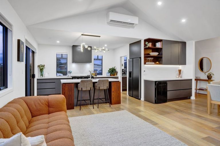 Photo of property in 25 County Drive, Hawera, 4610