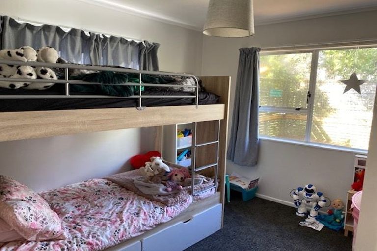 Photo of property in 20 Almora View, Ascot Park, Porirua, 5024