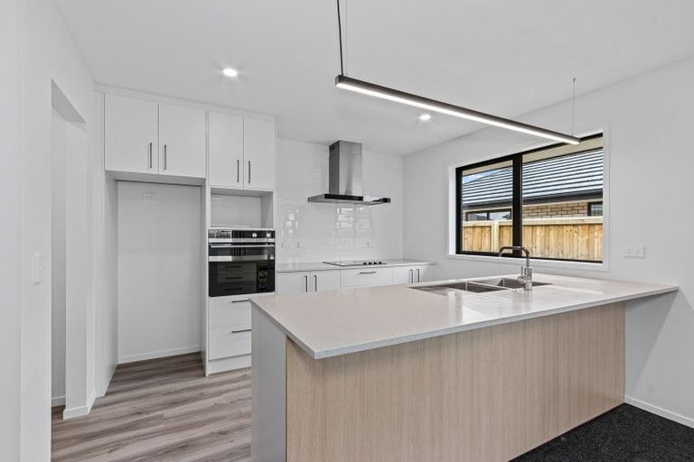 Photo of property in 6 Mccahon Lane, Rolleston, 7615