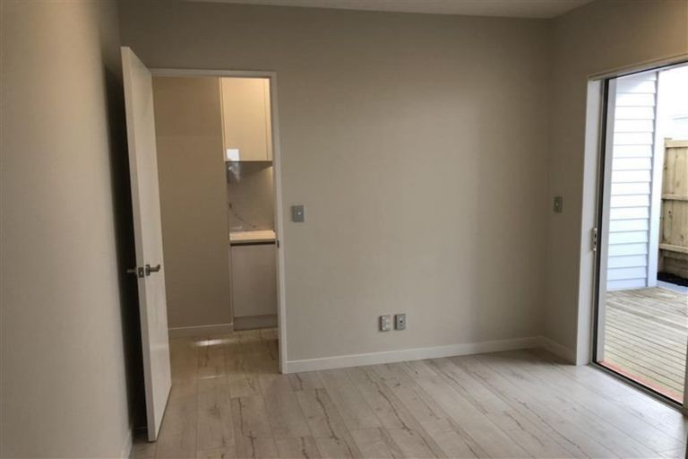 Photo of property in 37 Hikuawa Road, Flat Bush, Auckland, 2019