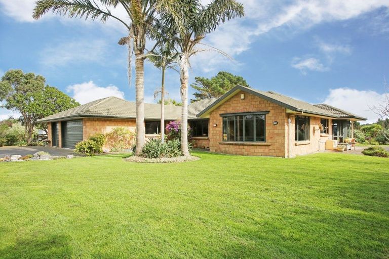 Photo of property in 1241 Awhitu Road, Pollok, Waiuku, 2684