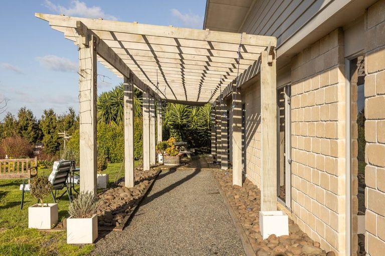 Photo of property in 346 Kirikopuni Road, Parakao, Whangarei, 0172