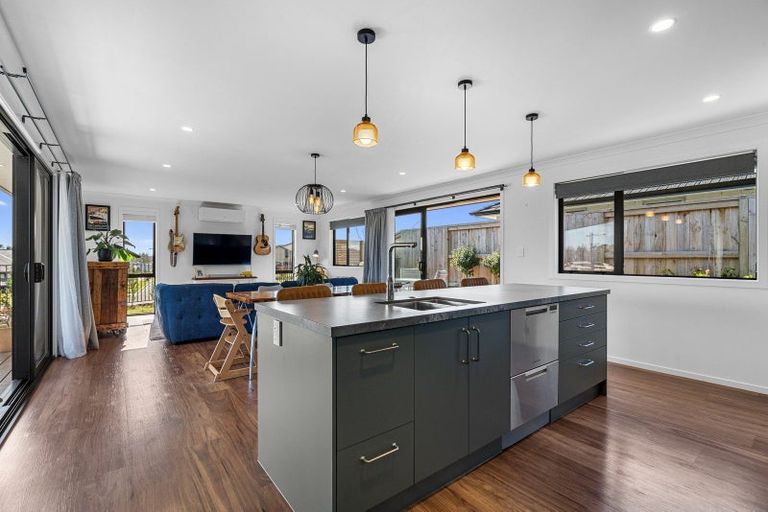 Photo of property in 15 Hass Drive, Ohauiti, Tauranga, 3112