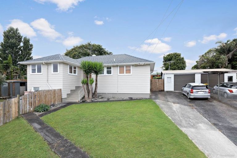 Photo of property in 92 Arimu Road, Papakura, 2110