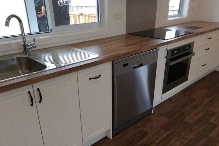 Photo of property in 28 Victoria Road, Mount Maunganui, 3116