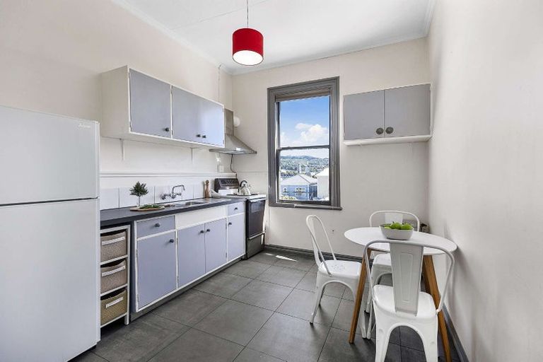 Photo of property in 92 Austin Street, Mount Victoria, Wellington, 6011