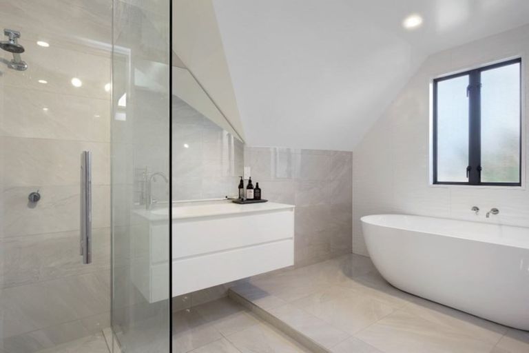 Photo of property in 27 Nyoli Street, Northcote, Christchurch, 8052