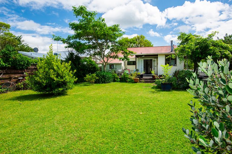 Photo of property in 119 Iranui Road, Inner Kaiti, Gisborne, 4010