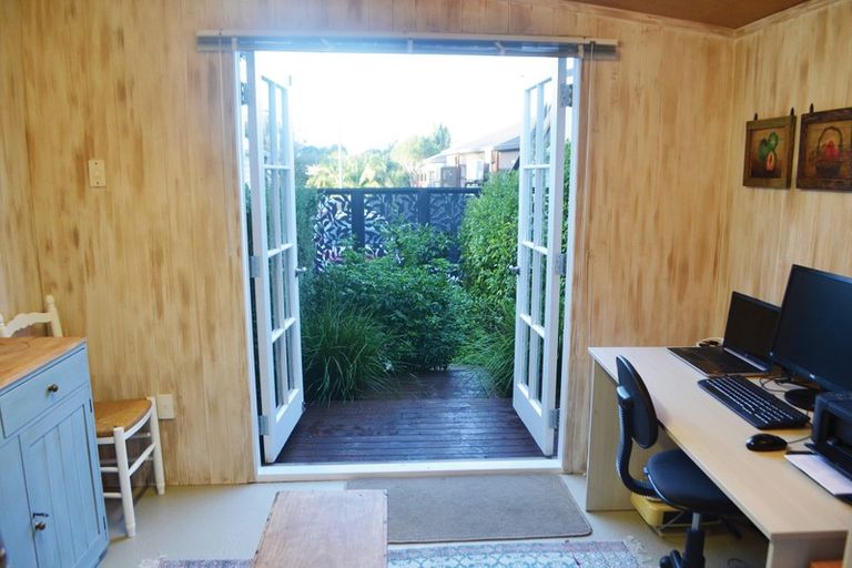 Photo of property in 11 Fairway Drive, Kerikeri, 0230