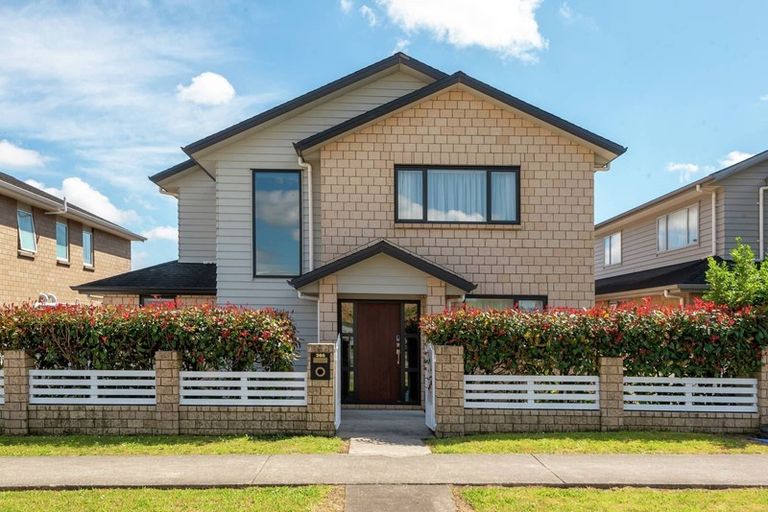 Photo of property in 386 Ormiston Road, Flat Bush, Auckland, 2019