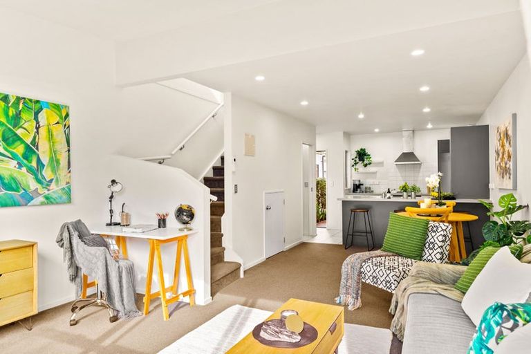 Photo of property in 1/206 Manuka Road, Bayview, Auckland, 0629