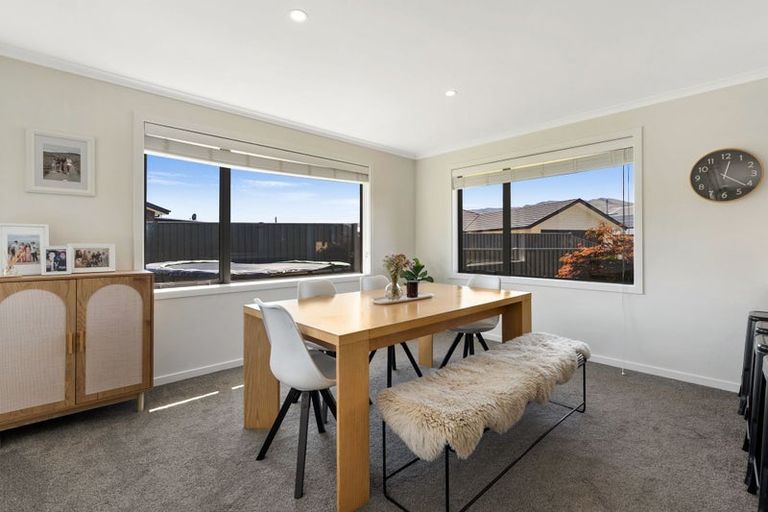 Photo of property in 22 Magnetic Place, Cromwell, 9310