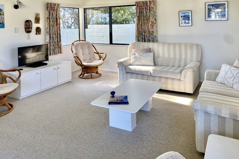 Photo of property in 9 Courtney Place, Pauanui, Hikuai, 3579