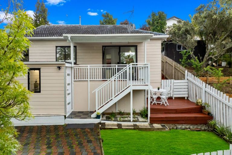 Photo of property in 1/51 Vandeleur Avenue, Birkdale, Auckland, 0626