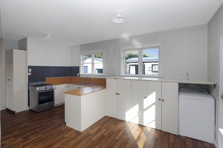 Photo of property in 42 Colenso Street, Sumner, Christchurch, 8081