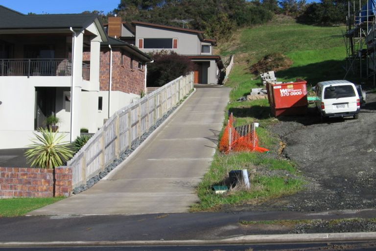 Photo of property in 73 Waldorf Crescent, Orewa, 0931