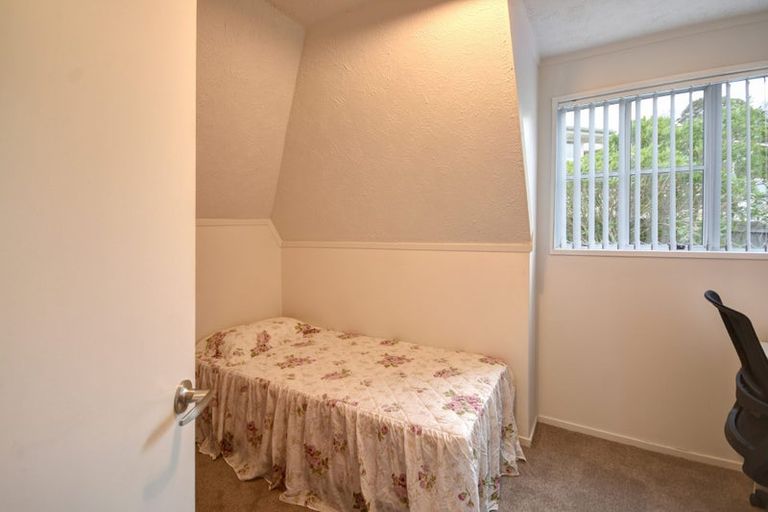 Photo of property in 105 Glenross Street, Glenross, Dunedin, 9011