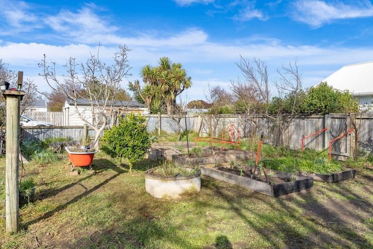 Photo of property in 10 Venice Street, Martinborough, 5711
