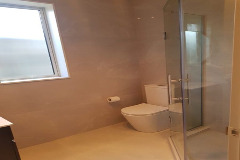 Photo of property in 16 Black Shed Road, Flat Bush, Auckland, 2019