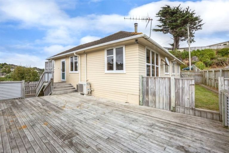 Photo of property in 61 Jillett Street, Titahi Bay, Porirua, 5022