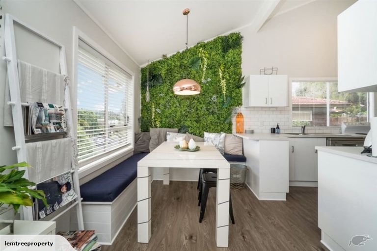 Photo of property in 1/50 Stapleford Crescent, Browns Bay, Auckland, 0630