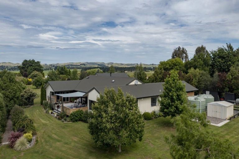 Photo of property in 346 Porangahau Road, Waipukurau, 4282