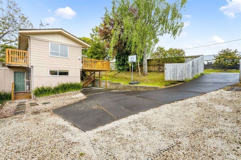 Photo of property in 4 Metcalfe Road, Ranui, Auckland, 0612