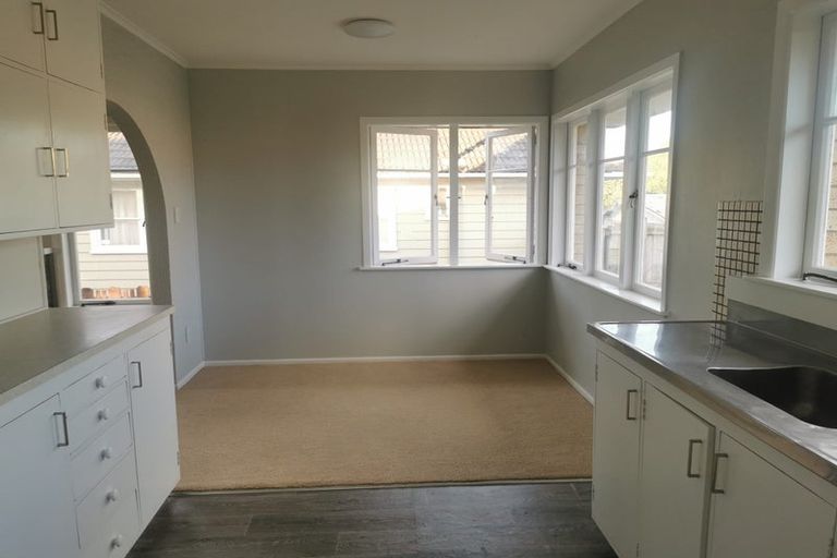 Photo of property in 48 Wedgwood Avenue, Mangere East, Auckland, 2024