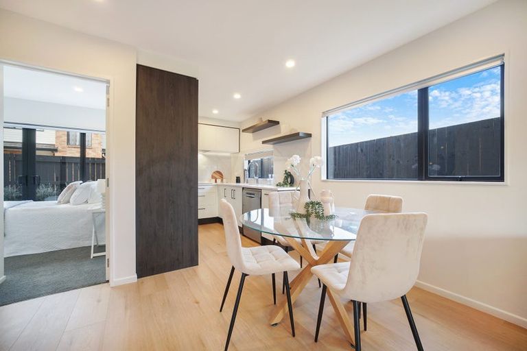 Photo of property in 8/32 Tiraumea Drive, Pakuranga, Auckland, 2010