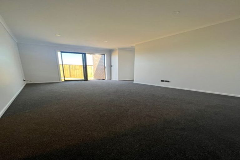 Photo of property in 1 Te Rata Boulevard, Karaka, 2124
