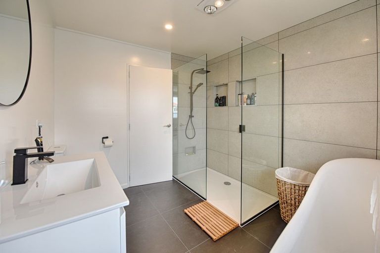 Photo of property in 19 Charlton Road, Gore, 9710