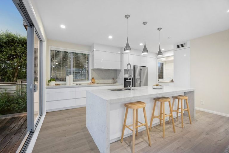 Photo of property in 7 Bounty Road, Long Bay, Auckland, 0630