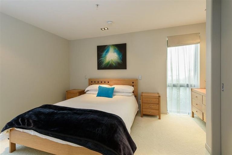 Photo of property in Blanc, 3e/136 Oriental Parade, Oriental Bay, Wellington, 6011