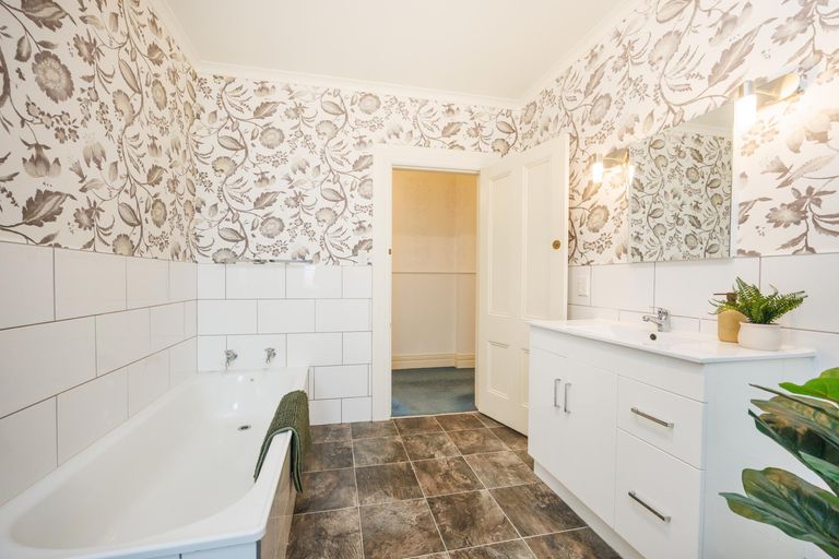 Photo of property in 18 Monckton Street, Feilding, 4702