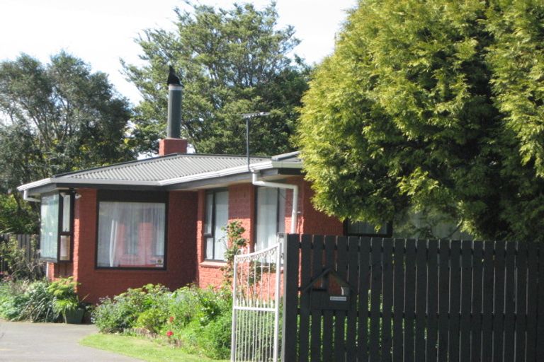Photo of property in 113 Prestons Road, Redwood, Christchurch, 8051