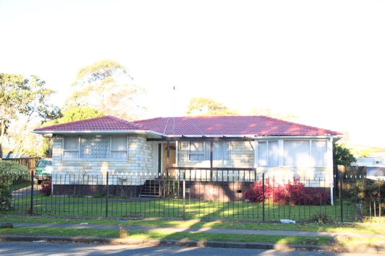 Photo of property in 19 Mckinstry Avenue, Mangere East, Auckland, 2024