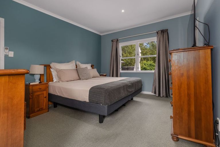 Photo of property in 6 Leybourne Avenue, Waikanae, 5036
