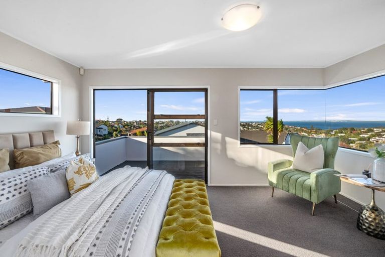 Photo of property in 29 Calypso Place, Rothesay Bay, Auckland, 0630