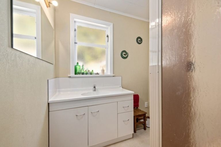 Photo of property in 710 Main Road North, Te Marua, Upper Hutt, 5018