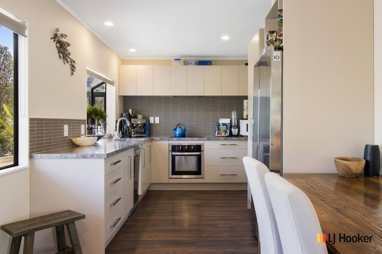 Photo of property in 2 Tuhua Place, Bowentown, Katikati, 3177