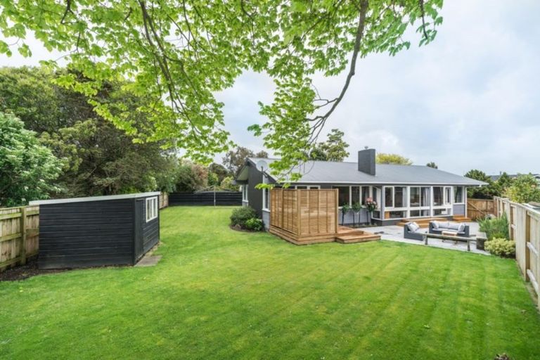 Photo of property in 6 Kapiti Place, Awapuni, Palmerston North, 4412