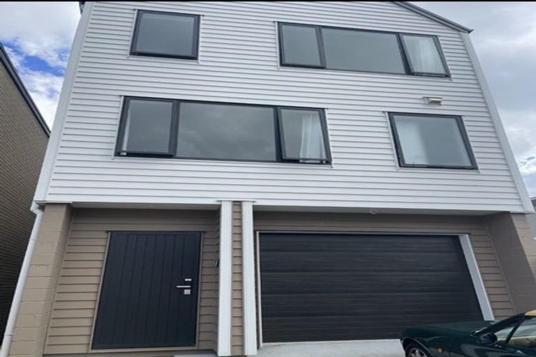 Photo of property in 14 Herekino Street, Westgate, Auckland, 0814