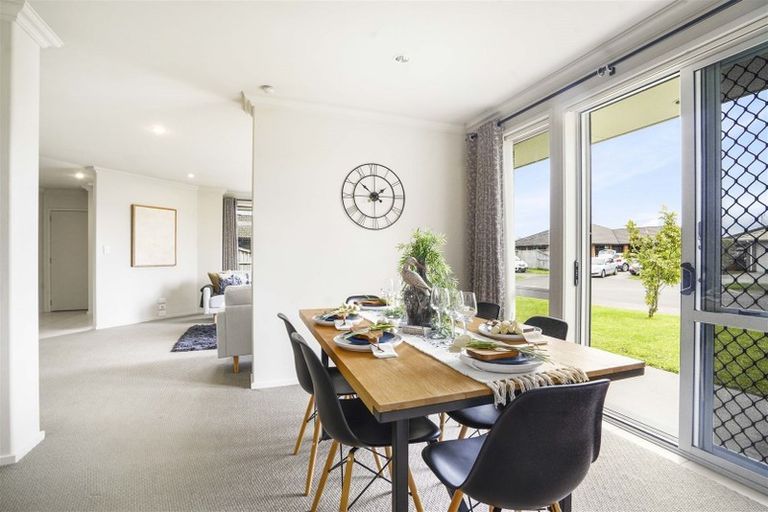 Photo of property in 11 Holcroft Place, Huntington, Hamilton, 3210