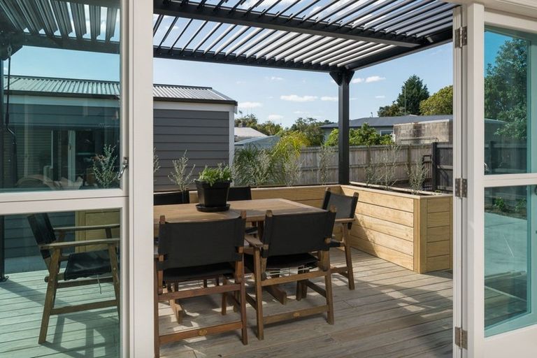 Photo of property in 10b Epsom Road, Mount Maunganui, 3116