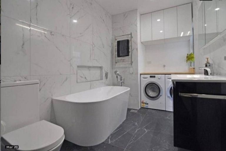 Photo of property in 46 Bleakhouse Road, Howick, Auckland, 2014