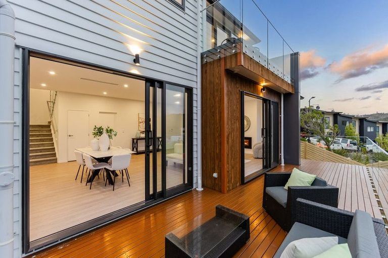 Photo of property in 14 Ringi Lane, Orewa, 0931