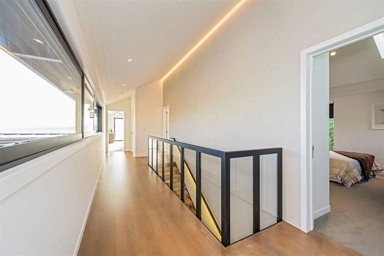 Photo of property in 24 Seacliffe Avenue, Belmont, Auckland, 0622