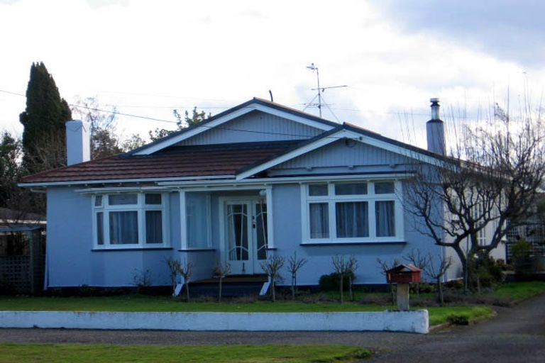 Photo of property in 1 Lansdowne Crescent, Lansdowne, Masterton, 5810