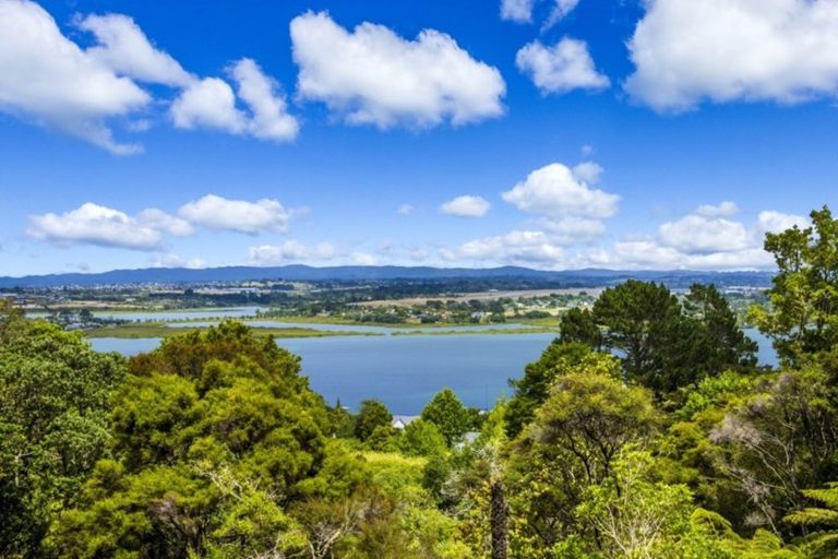 Photo of property in 111 Attwood Road, Paremoremo, Auckland, 0632